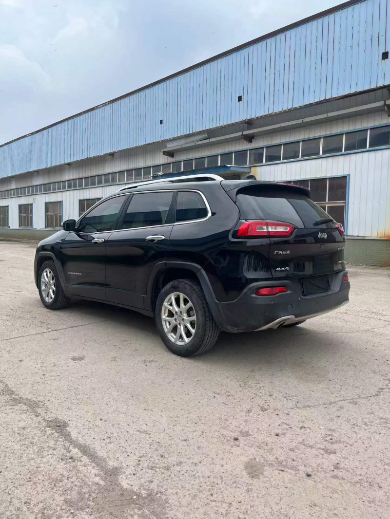 徐州18年Jeep自由光7