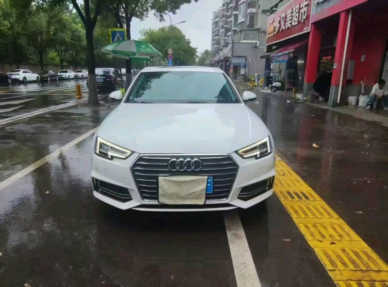 武汉19年奥迪A4L1