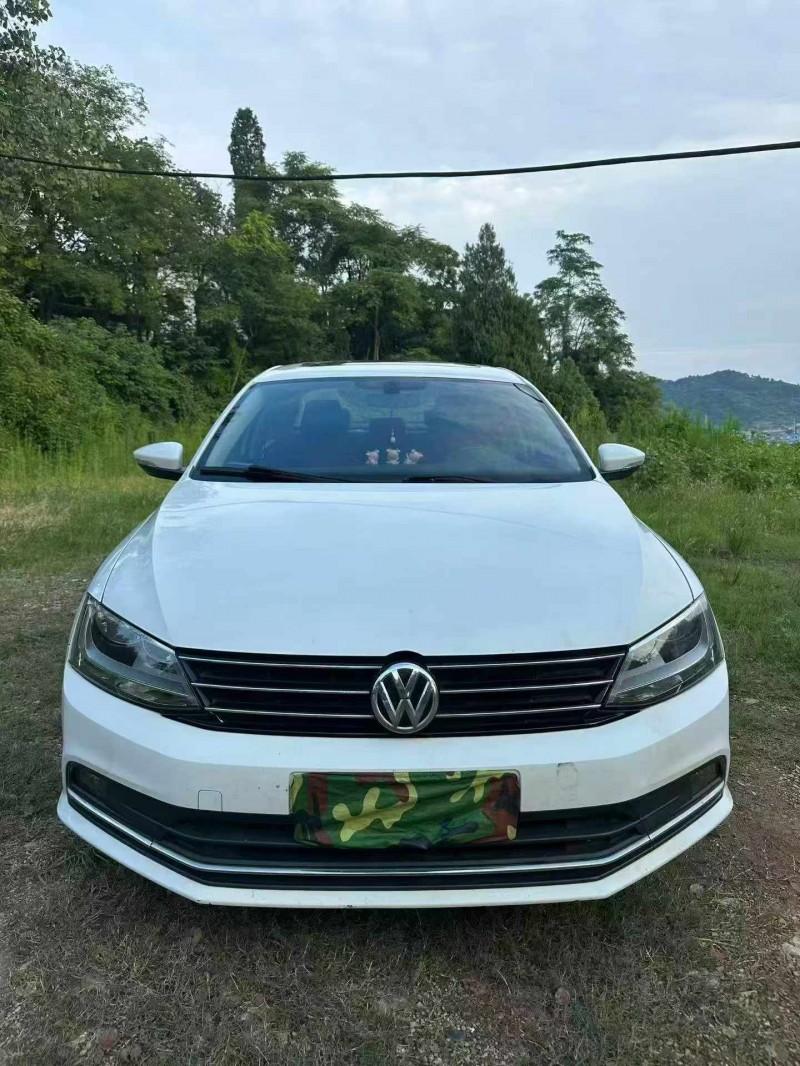 常德18年大众速腾1