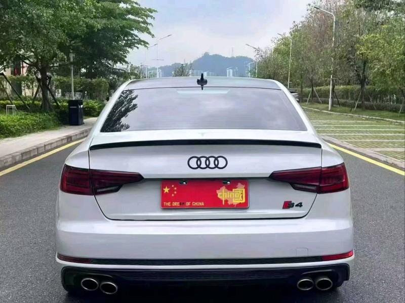 广州18年奥迪A4L5