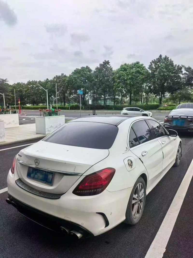 佛山20年奔驰C8
