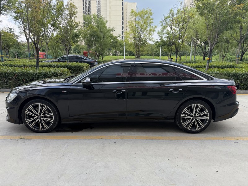 济宁22年奥迪A6L5