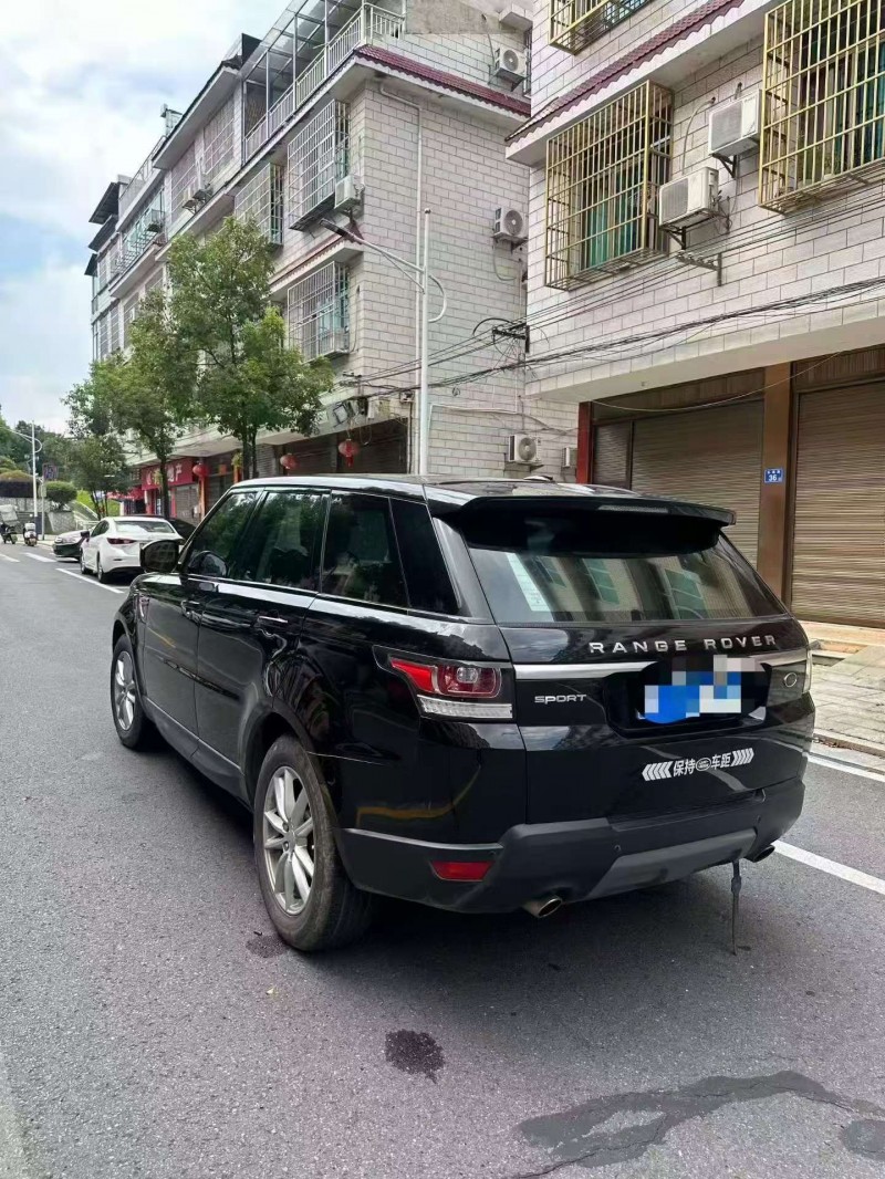 衡阳17年路虎揽胜运动7
