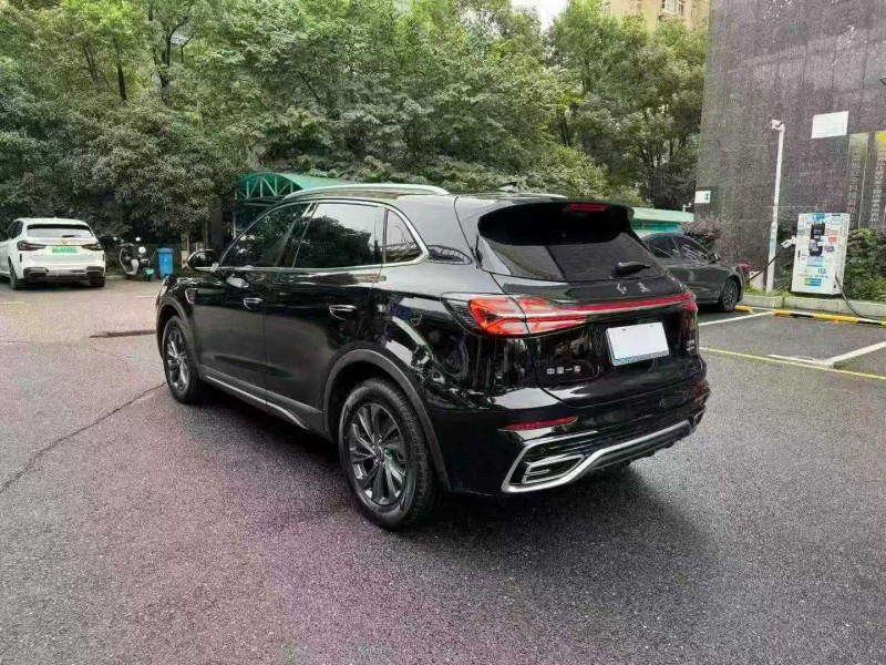 衡阳25年红旗HS58