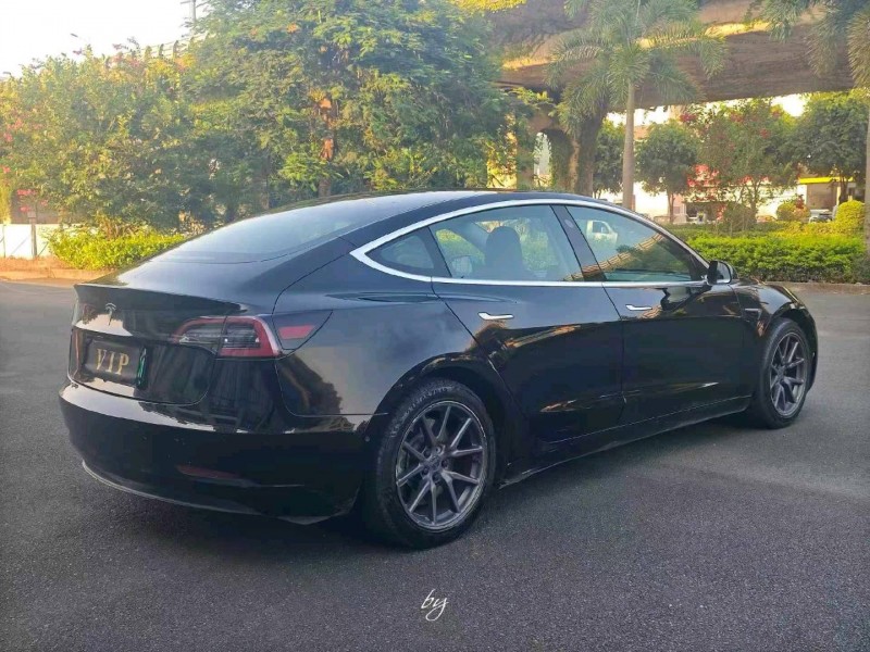 漳州20年特斯拉MODEL 37