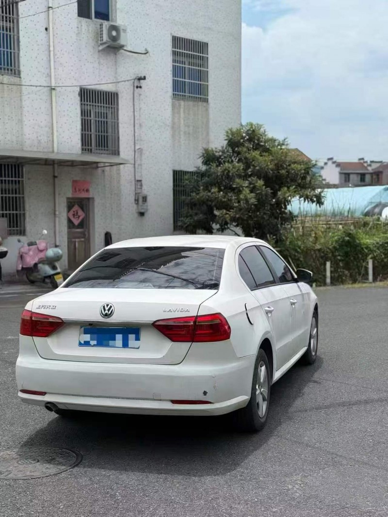 温州17年大众朗逸7