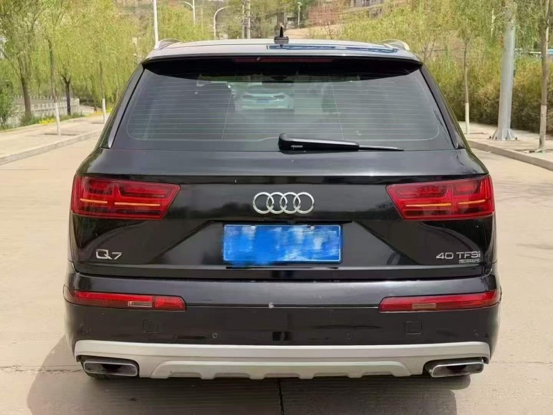 东营17年奥迪Q79