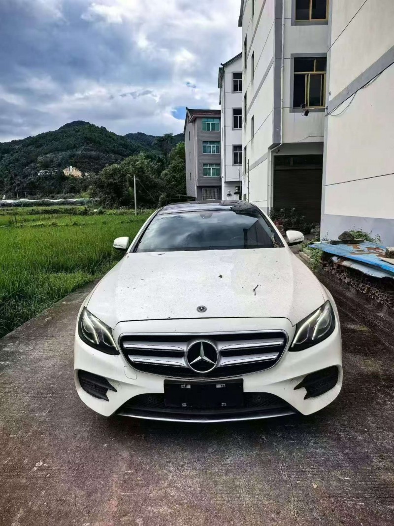 绍兴20年奔驰E1