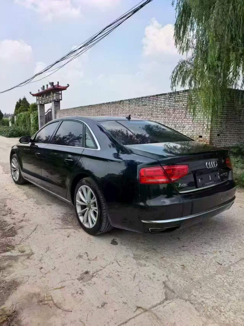 烟台12年奥迪A8L8