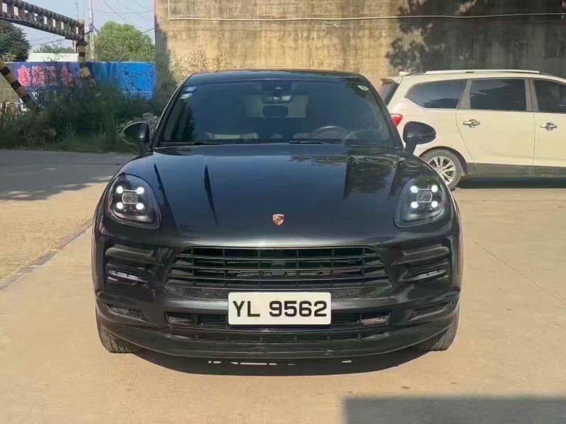 郑州19年保时捷Macan1