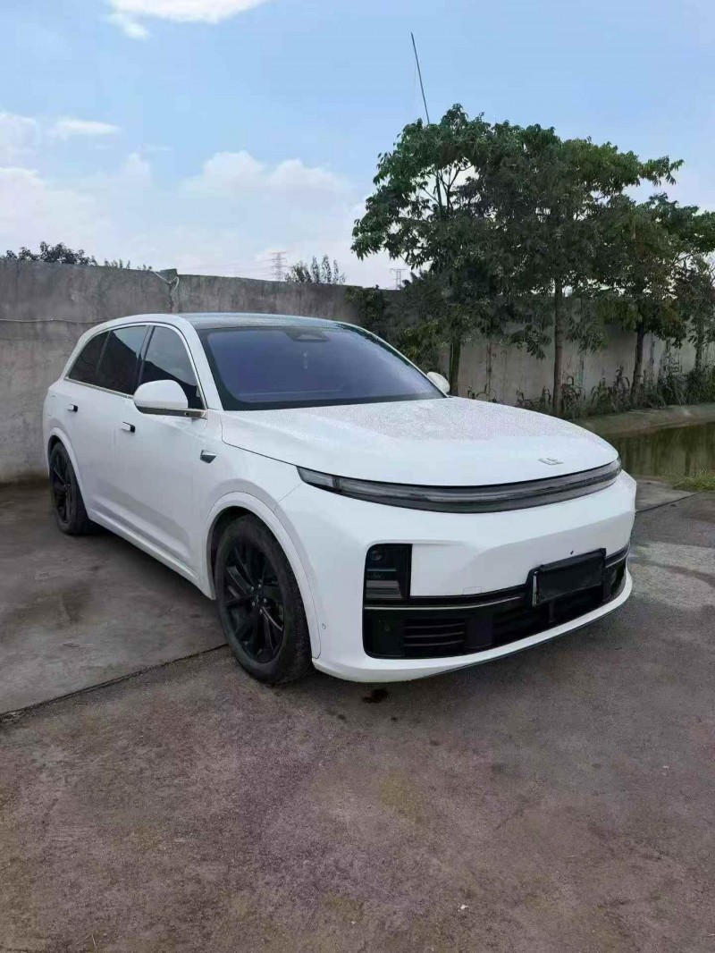 金华23年理想L73