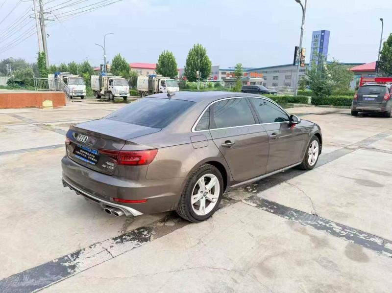 东营18年奥迪A4L7