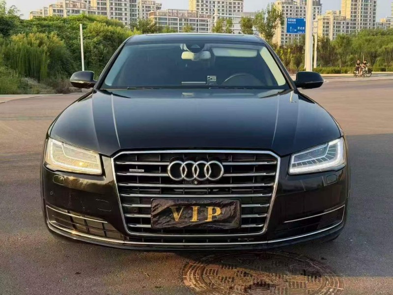 秦皇岛17年奥迪A8L1