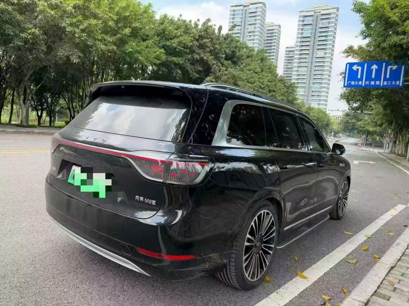 重庆24年华为智选问界7