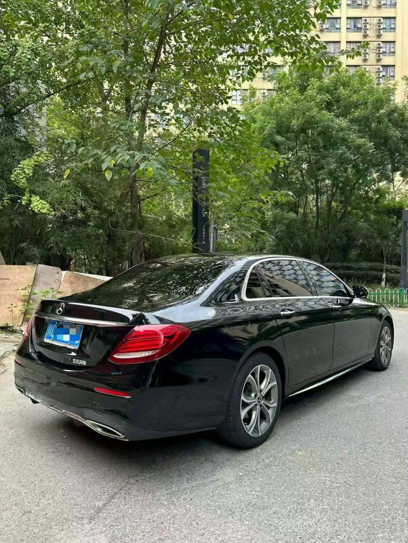 成都20年奔驰E7