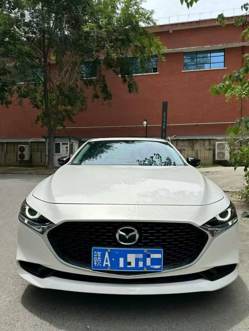 成都24年马自达昂克赛拉1