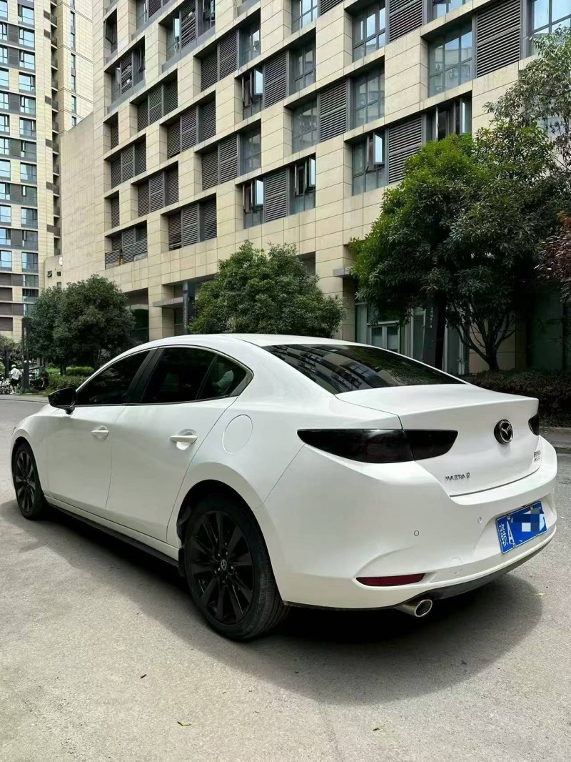 成都24年马自达昂克赛拉9