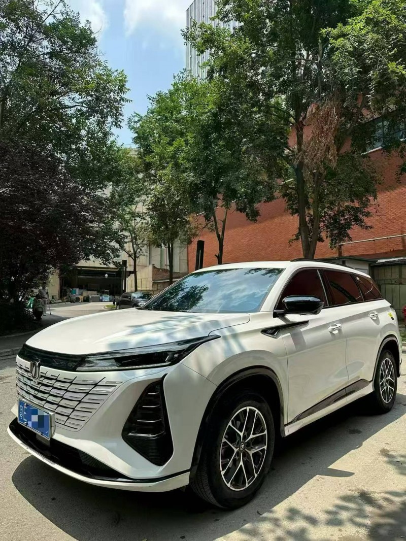 成都24年长安汽车CS753