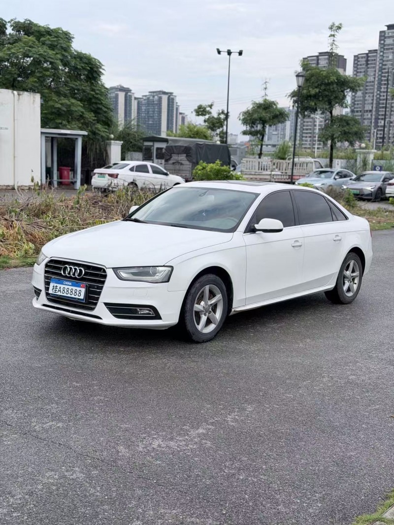 南宁12年奥迪A4L2
