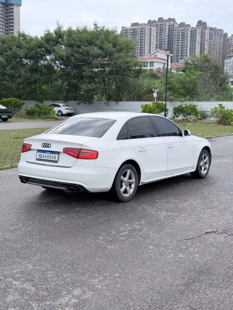 南宁12年奥迪A4L3