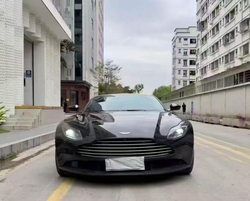 广州18年阿斯顿·马丁DB111