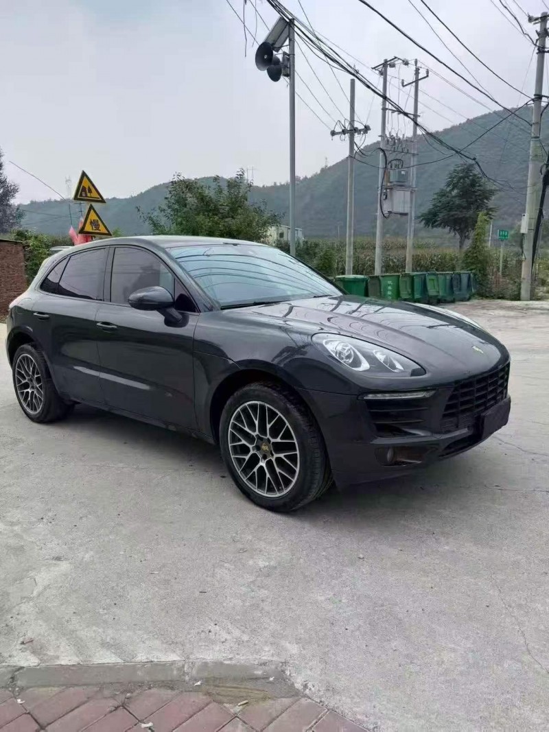 秦皇岛17年保时捷Macan2