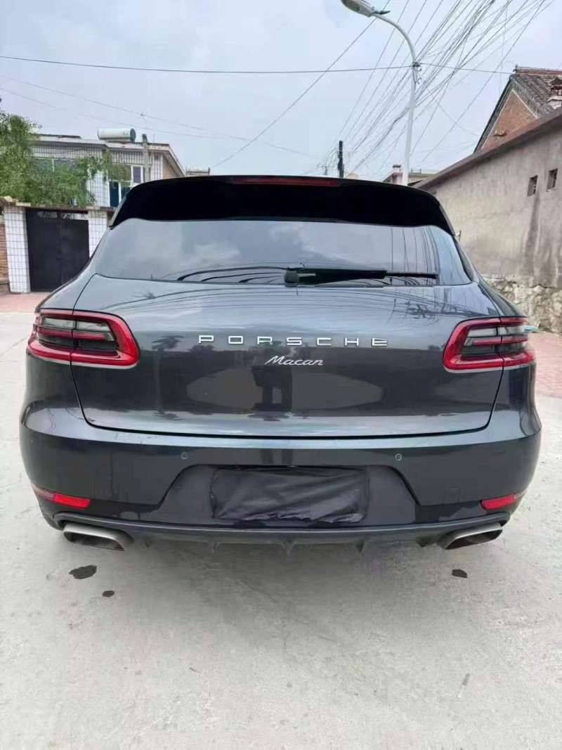 秦皇岛17年保时捷Macan9