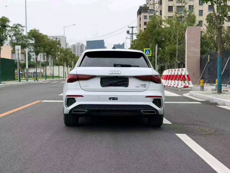 苏州22年奥迪A36