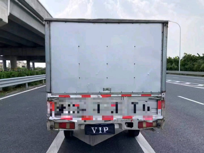 广州20年长安汽车跨越7