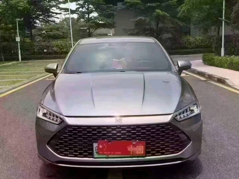 广州23年比亚迪秦1