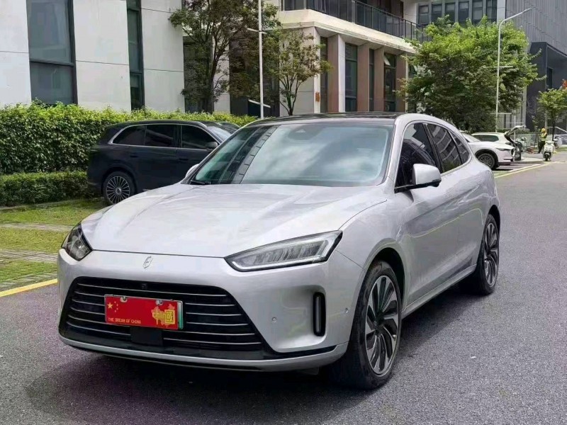 广州22年华为智选问界2
