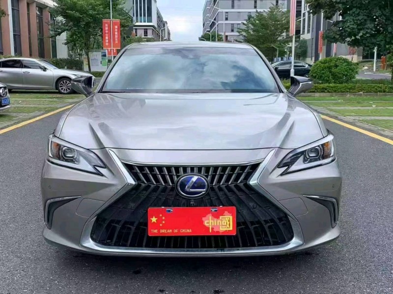广州22年雷克萨斯ES1