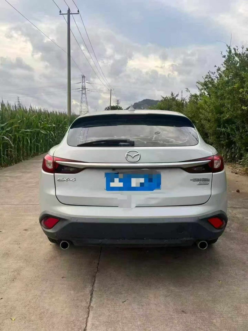 苏州18年马自达CX-47