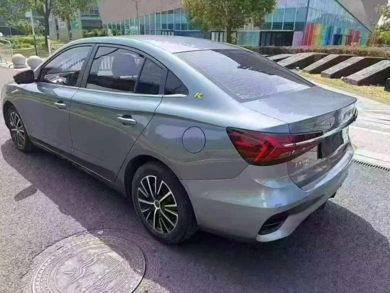 杭州22年荣威i57