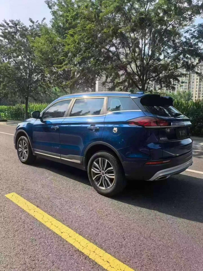 苏州20年吉利博越8