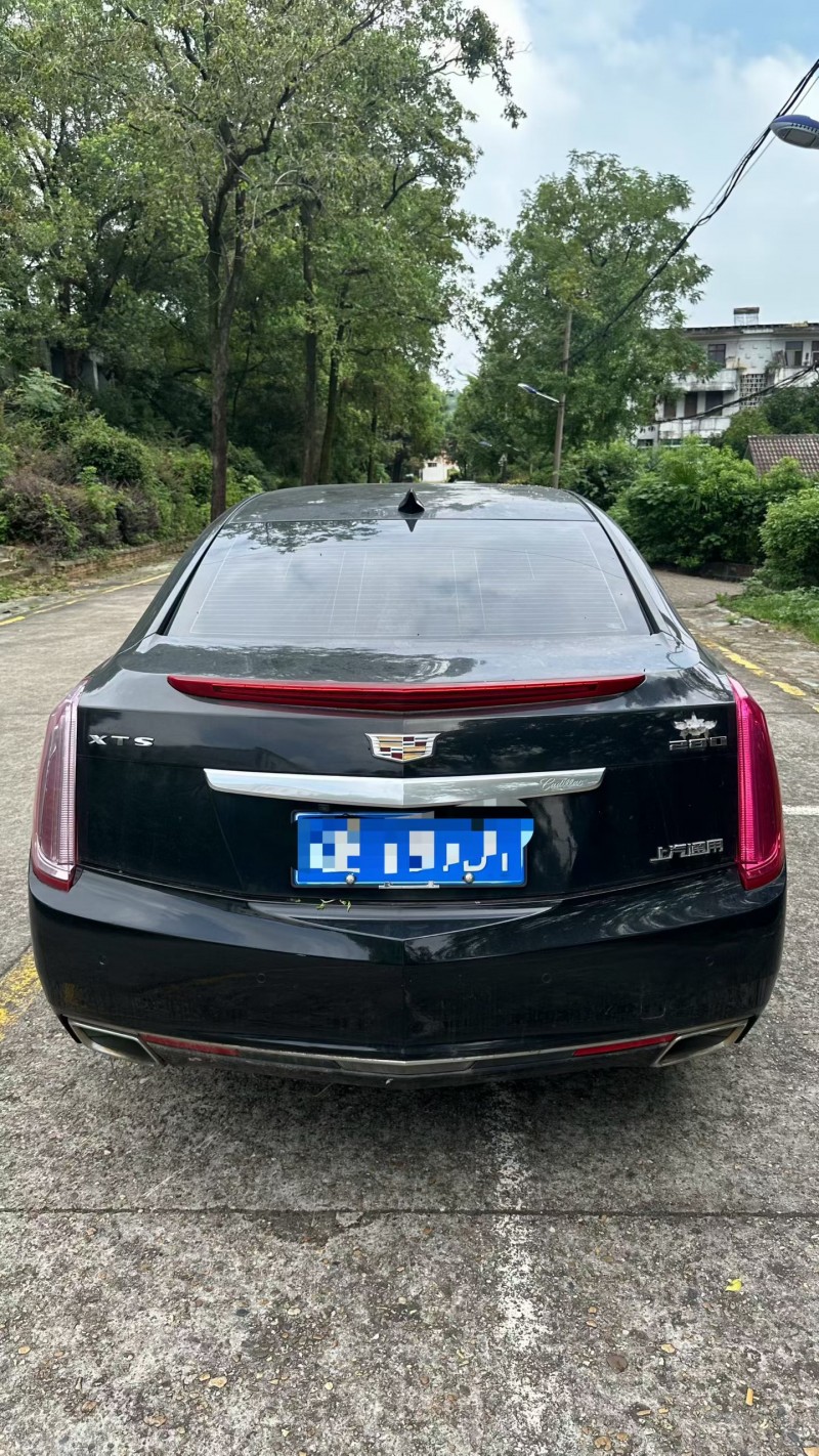 南昌17年凯迪拉克XTS9