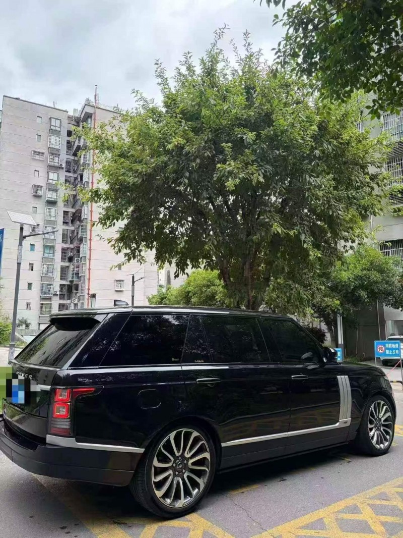 重庆18年路虎揽胜行政8