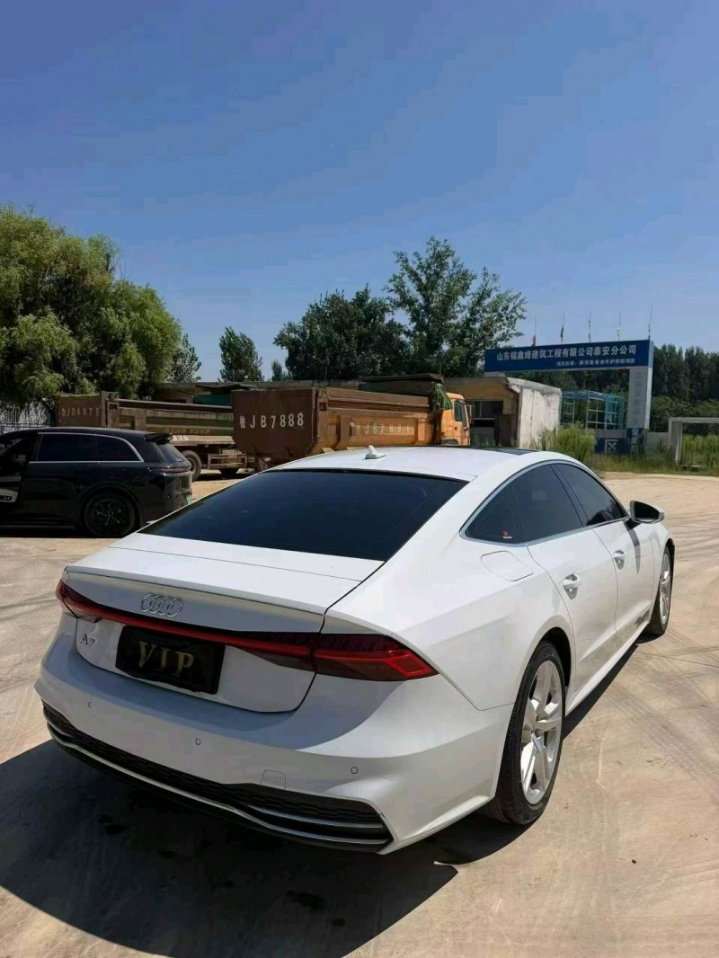 泰安21年奥迪A7L6