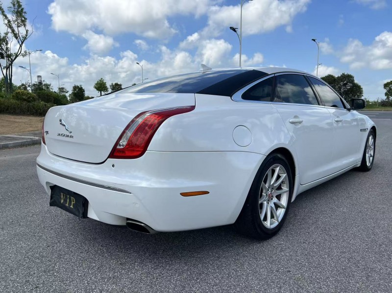 盐城14年捷豹XJL9