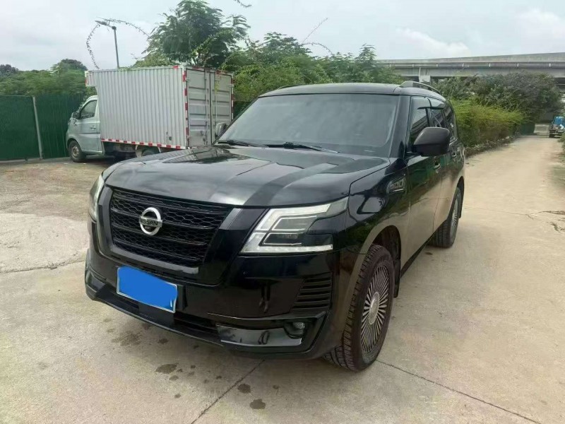 江门17年日产途乐3