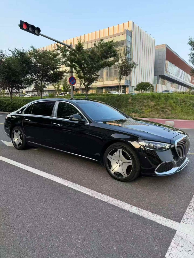 东营21年奔驰迈巴赫S级2
