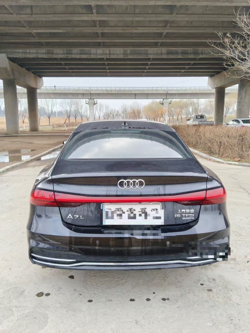 青岛25年奥迪A7L9