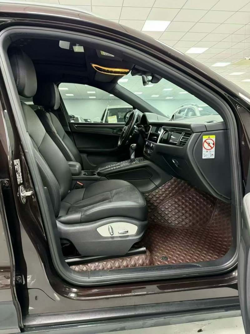 廊坊20年保时捷Macan7
