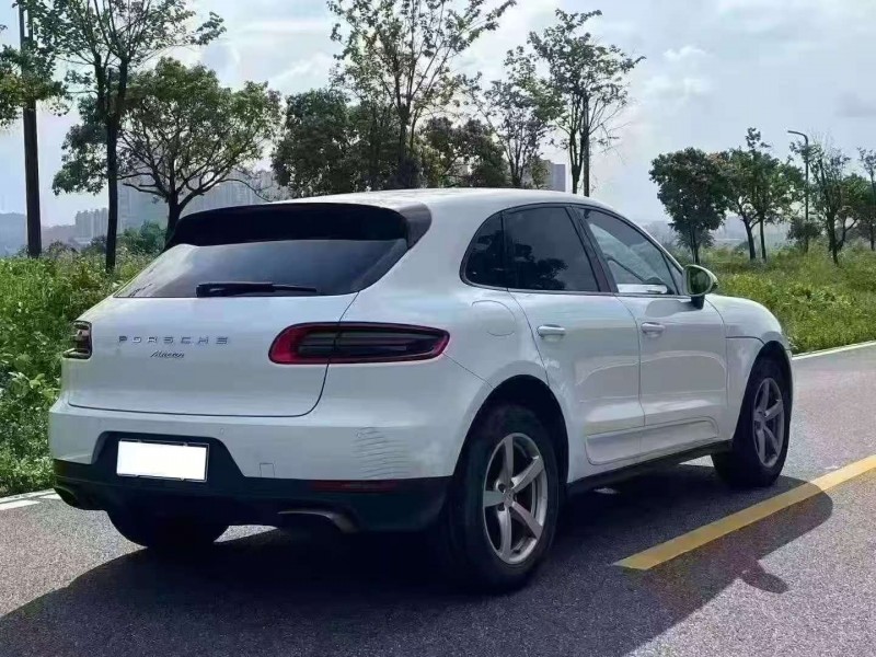 常德17年保时捷Macan9