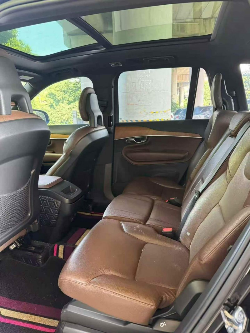 重庆20年沃尔沃XC906