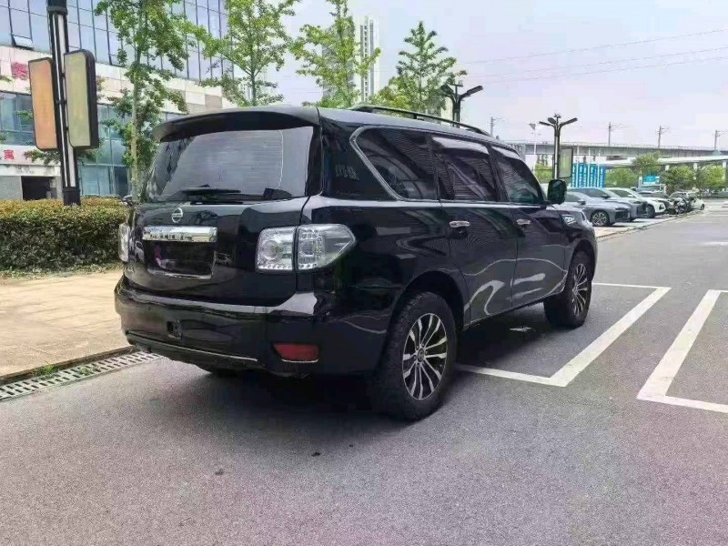 孝感19年日产途乐8