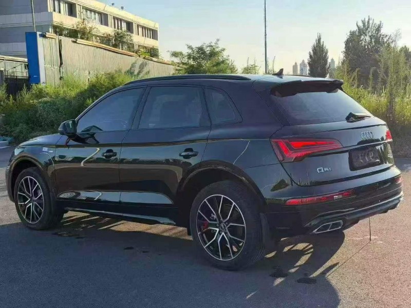 唐山25年奧迪Q57