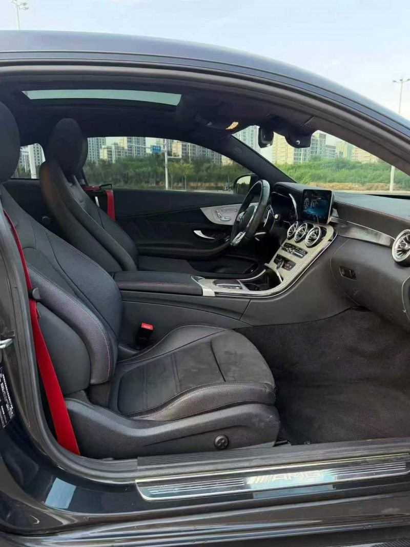 邢台21年奔驰AMG5