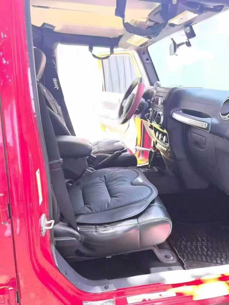 咸阳12年Jeep牧马人3