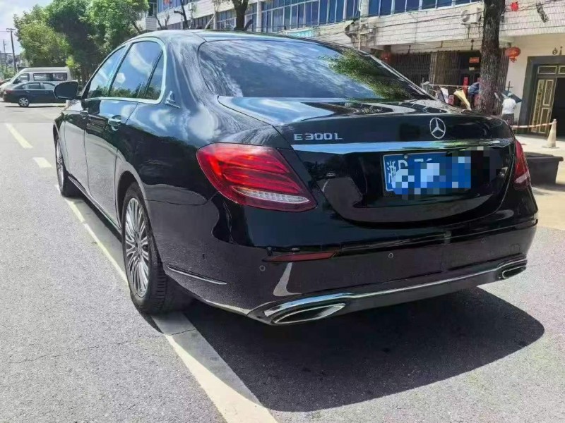 湖州20年奔驰E8